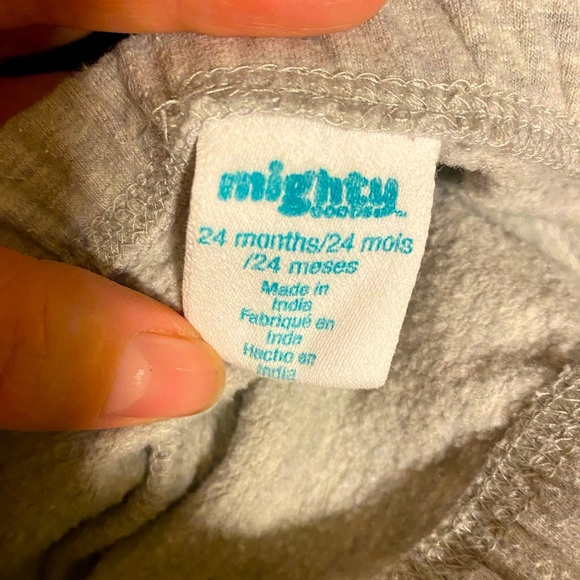 Ruffle fleece pants 4 pairs 7$ - Picture 4 of 4